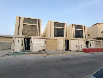 فيلا للبيع في شارع محمد بن ابي دينار, حي الصواري, مدينة الخبر, المنطقة الشرقية