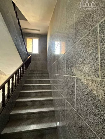 عمارة للبيع في شارع يحيى بن العلاء ، حي العزيزية ، المدينة المنورة ، منطقة المدينة المنورة صورة 3
