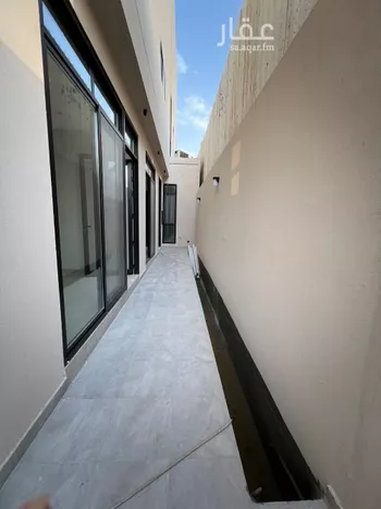 دور للبيع في شارع أمية بن يزيد, حي المروج, مدينة الرياض, منطقة الرياض صورة 3