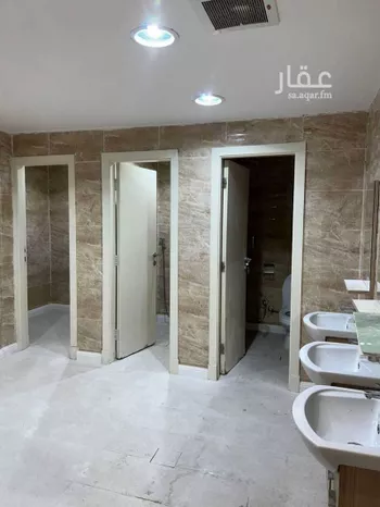 مكتب تجاري للإيجار في شارع انس بن مالك, حي الملقا, مدينة الرياض, منطقة الرياض صورة 4