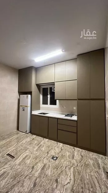 عمارة للإيجار في شارع شارع مصعب الزبيرى, حي القادسية الثانى, مدينة تبوك, منطقة تبوك صورة 2