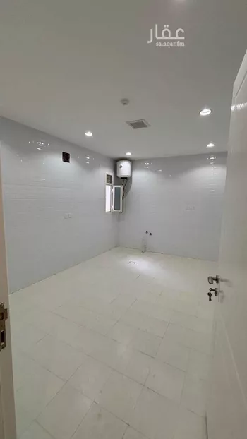 شقة للإيجار في شارع عقبه بن عثمان بن خلده, حي العوالي, مدينة الرياض, منطقة الرياض صورة 2