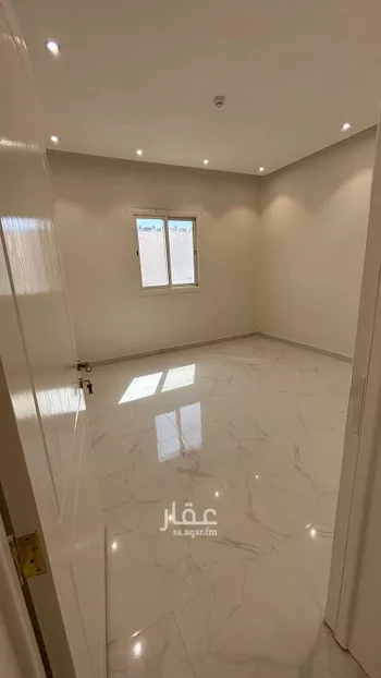شقة للإيجار في شارع عقبه بن عثمان بن خلده, حي العوالي, مدينة الرياض, منطقة الرياض صورة 3