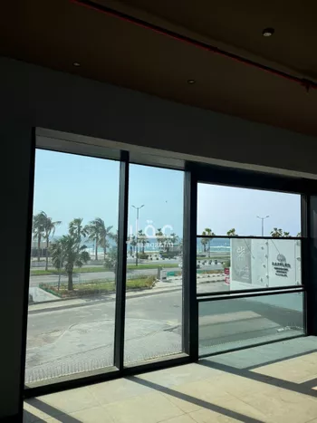 محل للإيجار في شارع ابي بكر النحوي, حي الشاطئ, مدينة جدة, منطقة مكة المكرمة صورة 2