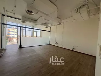 مكتب تجاري للإيجار في شارع عمر بن الخطاب, حي المنتزة الشرقي, مدينة بريده, منطقة القصيم صورة 2