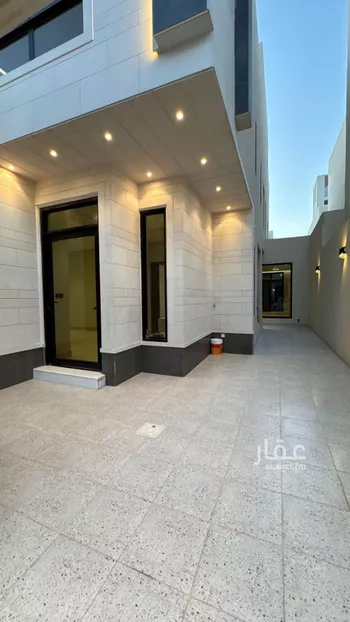 فيلا للبيع في شارع الحسين بن رواحة, حي الرمال, مدينة الرياض, منطقة الرياض صورة 2