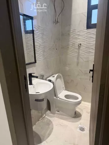 شقة للإيجار في شارع حميد الطويل ، حي عكاظ ، الرياض ، منطقة الرياض صورة 5
