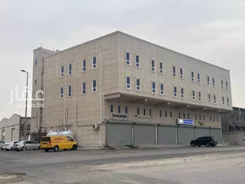 عمارة للبيع في شارع المنار, حي ابن سيناء, مدينة الخبر, المنطقة الشرقية صورة 3
