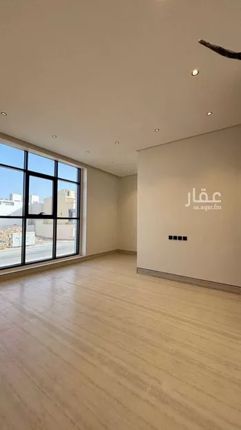 فيلا للبيع في شارع ابن المهاجر, حي المهدية, مدينة الرياض, منطقة الرياض صورة 4
