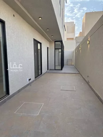 فيلا للبيع في شارع ابن المهاجر, حي المهدية, مدينة الرياض, منطقة الرياض صورة 2