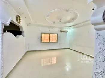 فيلا للبيع في شارع القراء, حي إشبيلية, مدينة الرياض, منطقة الرياض صورة 5