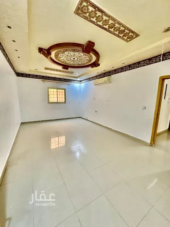 فيلا للبيع في شارع القراء, حي إشبيلية, مدينة الرياض, منطقة الرياض صورة 4