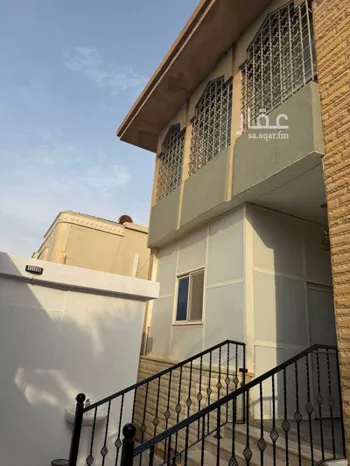 فيلا للبيع في شارع أبي يوسف الحراني, حي الربوة, مدينة الرياض, منطقة الرياض صورة 3