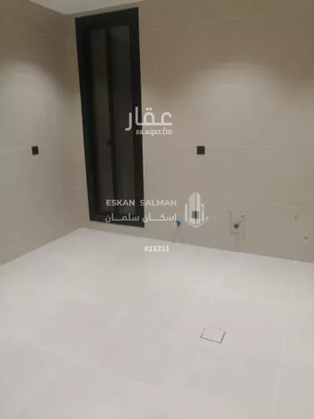 دور للبيع في شارع أحمد بن محمد العيالي, حي عكاظ, مدينة الرياض, منطقة الرياض صورة 5