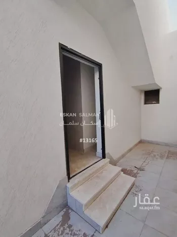 فيلا للبيع في شارع بينها ابن عقبة, حي المدينة الصناعية, مدينة المدينه المنوره, منطقة المدينة المنورة صورة 3