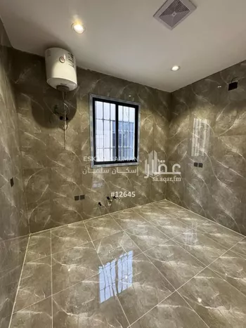 دور للبيع في شارع رقم 131, حي الندوة, مدينة الرياض, منطقة الرياض صورة 4