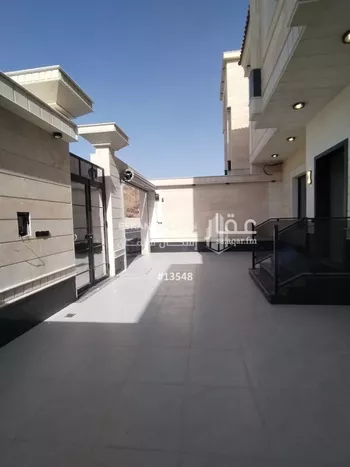 فيلا للبيع في شارع عبدالله ابن عقبة, حي الدفاع, مدينة المدينه المنوره, منطقة المدينة المنورة صورة 2