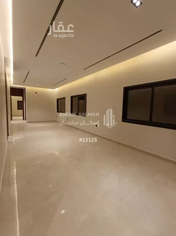 فيلا للبيع في شارع أبان بن صالح, حي عكاظ, مدينة الرياض, منطقة الرياض صورة 2