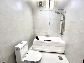 شقة للبيع في شارع جابر ابن حيان, حي الأمير عبدالله, مدينة بيشه, منطقة عسير صورة 3