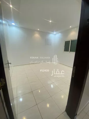دور للبيع في شارع فهد بن معمر, حي طويق, مدينة الرياض, منطقة الرياض صورة 4
