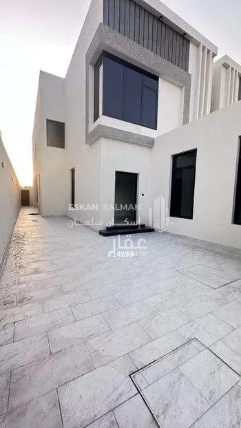 فيلا للبيع في شارع عبد الرحمن العبيد, حي اللؤلؤ, مدينة الخبر, المنطقة الشرقية صورة 2