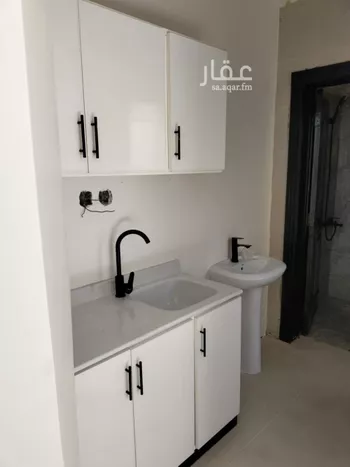 شقة للإيجار في شارع طريق الملك عبدالعزيز الفرعي, حي الملك فهد, مدينة الرياض, منطقة الرياض صورة 3