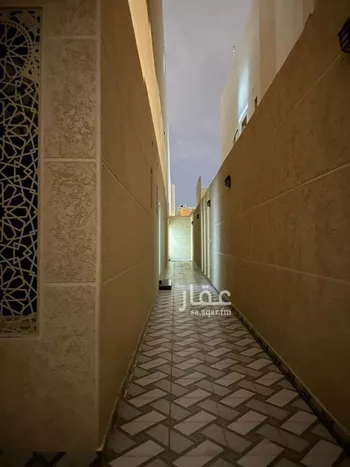 فيلا للبيع في شارع أحمد بن مظاهر, حي العوالي, مدينة الرياض, منطقة الرياض صورة 2