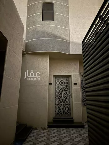فيلا للبيع في شارع أحمد بن مظاهر, حي العوالي, مدينة الرياض, منطقة الرياض صورة 3