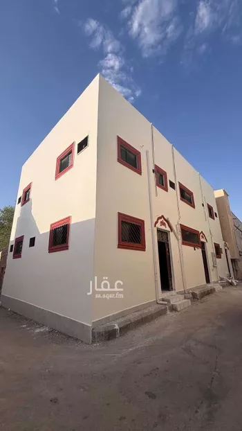 عمارة للبيع في شارع فضة النبوية, حي السادة, مدينة بريده, منطقة القصيم