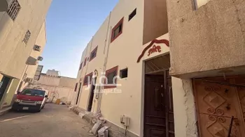 عمارة للبيع في شارع فضة النبوية, حي السادة, مدينة بريده, منطقة القصيم صورة 2