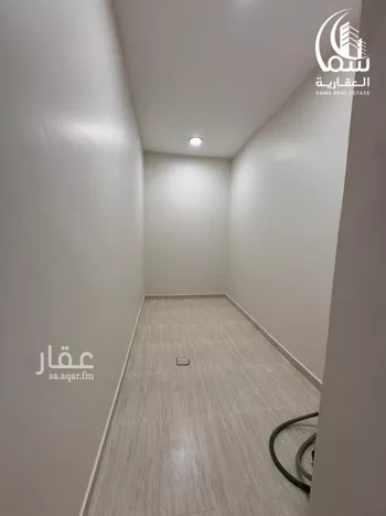 شقة للبيع في شارع طريق الامير سلطان بن عبدالعزيز, حي السويس 1, مدينة جازان, منطقة جازان صورة 3