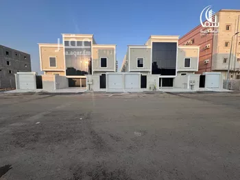 شقة للبيع في شارع عبيد الله الثقفي, حي الرحاب 2, مدينة جازان, منطقة جازان