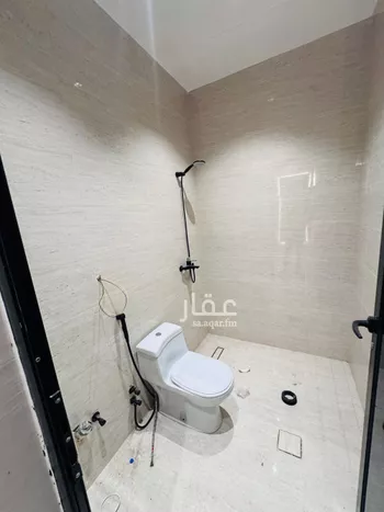 شقة للبيع في شارع العز بن عبدالسلام, حي السويس 1, مدينة جازان, منطقة جازان صورة 2