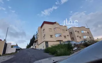 عمارة للبيع في شارع النباوة, حي السلام, مدينة ابها, منطقة عسير صورة 3
