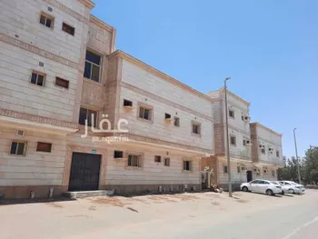 عمارة للبيع في شارع ذو الشكوة ابو عبدالرحمن القيني, حي النزهة, مدينة رابغ, منطقة مكة المكرمة صورة 3