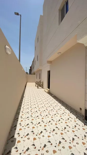 فيلا للبيع في شارع رضوان الشافعي, حي السنابل, مدينة جدة, منطقة مكة المكرمة صورة 5