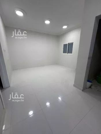 فيلا للإيجار في شارع عبدالرحمن بن مرشد, حي المهدية, مدينة الرياض, منطقة الرياض صورة 3