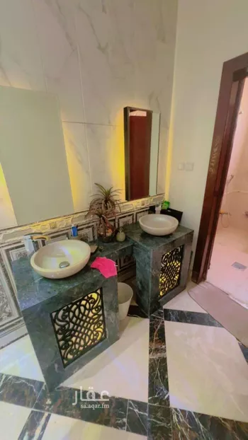 فيلا للبيع في شارع زحله, حي ظهرة لبن, مدينة الرياض, منطقة الرياض صورة 4