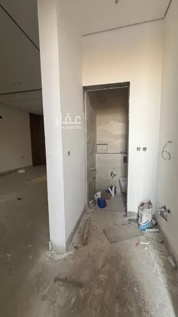 فيلا للبيع في شارع الكمال بن طلحة, حي المهدية, مدينة الرياض, منطقة الرياض صورة 5