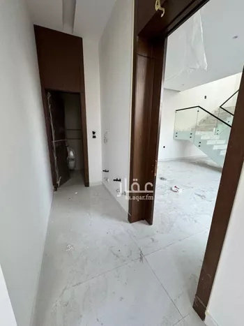 فيلا للبيع في شارع إسماعيل بن حماد, حي المهدية, مدينة الرياض, منطقة الرياض صورة 5