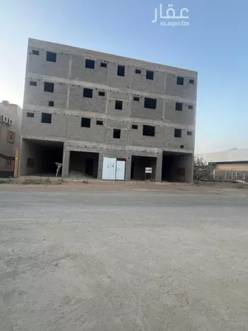 عمارة للبيع في شارع شارع علي عبد الله الدفاع, حي الوفاء, مدينة عنيزه, منطقة القصيم صورة 2