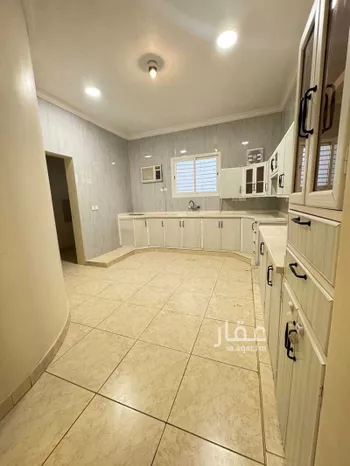 عمارة للإيجار في شارع طريق أبي بكر الصديق, حي الريان, مدينة عنيزه, منطقة القصيم صورة 4