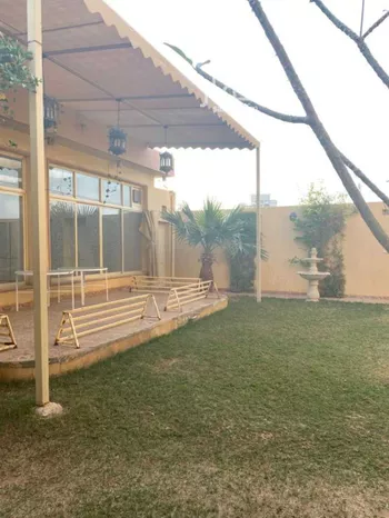 استراحة للبيع في شارع أبي نعيم العامري , حي الحمراء, مدينة عنيزه, منطقة القصيم صورة 2