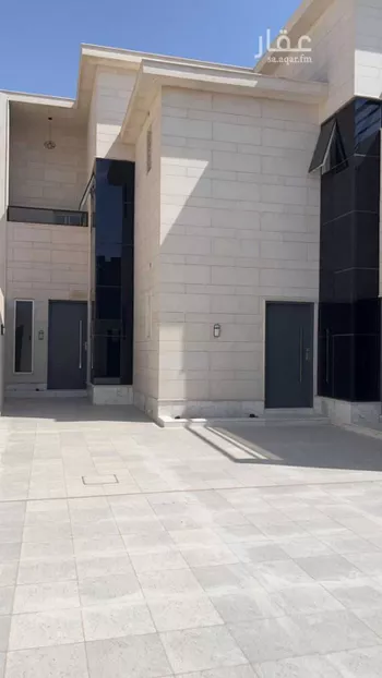 فيلا للبيع في شارع المبارك بن سعد الله, حي الخالدية, مدينة عنيزه, منطقة القصيم صورة 2