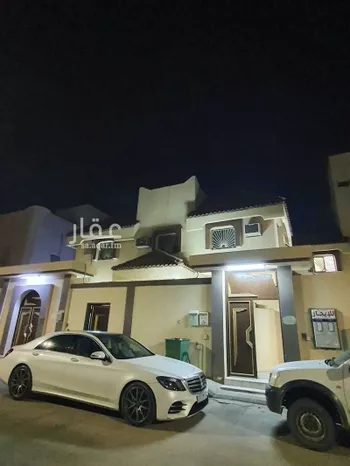 عمارة للإيجار في شارع عمر الرازي, حي وسط المدينة, مدينة عنيزه, منطقة القصيم