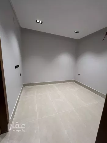 فيلا للبيع في شارع حسين الأبريقي, حي عكاظ, مدينة الرياض, منطقة الرياض صورة 2