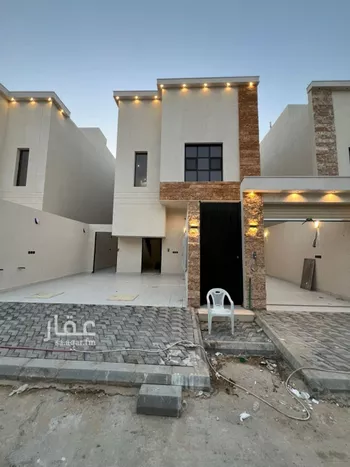 دور للبيع في شارع ديراب , حي عكاظ, مدينة الرياض, منطقة الرياض