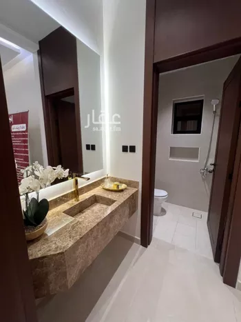 دور للبيع في شارع أبان بن صالح, حي عكاظ, مدينة الرياض, منطقة الرياض صورة 5