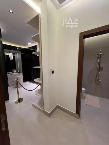 فيلا للبيع في شارع حسين الأبريقي, حي عكاظ, مدينة الرياض, منطقة الرياض صورة 4