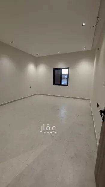 دور للبيع في شارع ديراب , حي عكاظ, مدينة الرياض, منطقة الرياض صورة 2
